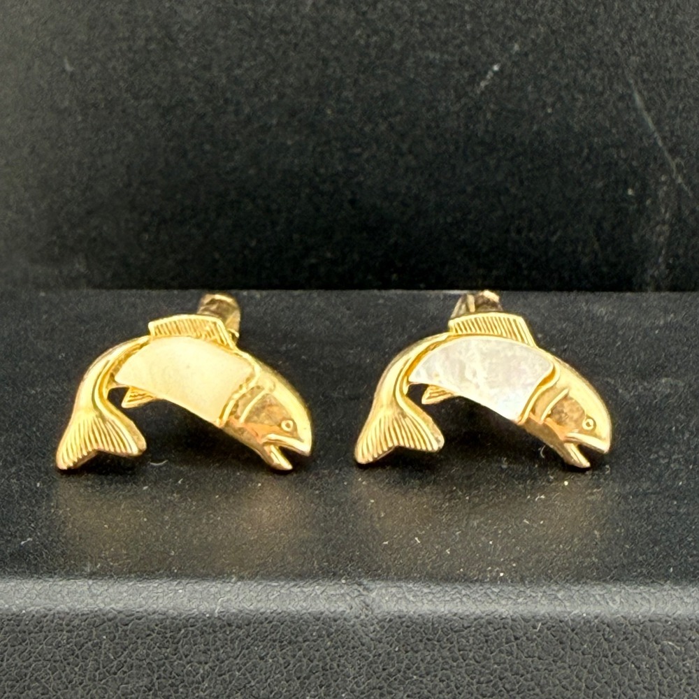 Vintage Swank Cufflinks Gold Tone Fish Mother of Pearl Inlay Trout